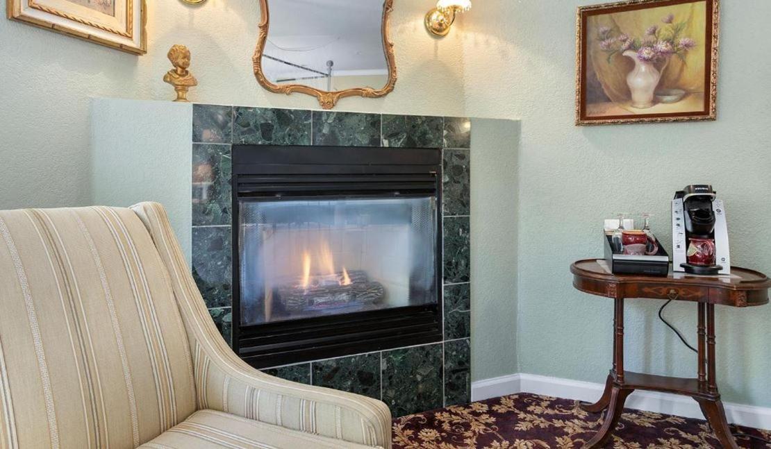 Candlelight Inn Napa Valley Экстерьер фото